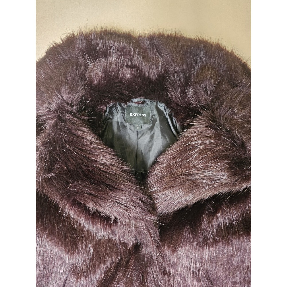 Express Faux Fur Coat Womens M Burgundy Oxblood Plush Mob Wife Statement Jacket - Picture 2 of 9